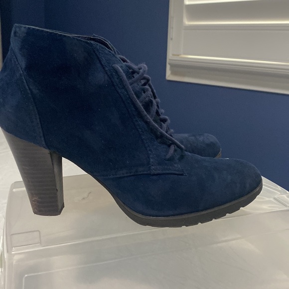 Dark denim blue tie up boots - Picture 2 of 4